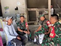Babinsa Kelurahan Pulutan Serda Eko Saputro Bersama Dua Orang Anggota Koramil 01/Sidomukti Melakukan Kunjungan ke Penggilingan Padi