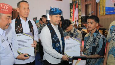 Dampingi Wakil Gubernur Serahkan Hak Anak Binaan di LPKA Blitar dalam Peringatan Hari Anak Nasional 2025, Kakanwil : Anak Binaan Juga Punya Hak yang Sama !