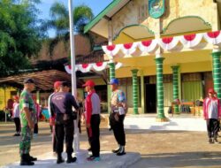 PASKIBRA SURUH SIAP KIBARKAN MERAH PUTIH, TNI-POLRI JADI GARDA PEMBENTUK JIWA NASIONALIS 