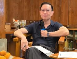 TOM LEMBONG APRESIASI PERAN JURNALIS: “DRAFT PERTAMA SEJARAH” YANG MENJAGA DEMOKRASI 