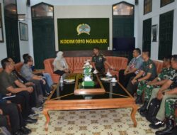 KOLABORASI TNI DAN PERHUTANI JOMBANG GELAR RAKOR DI MAKODIM 0810 NGANJUK 