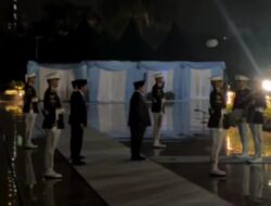PRESIDEN PRABOWO SUBIANTO MEMIMPIN UPACARA RENUNGAN SUCI DAN ZIARAH NASIONAL DI TMPN KALIBATA DIRGAHAYU KEMERDEKAAN RI KE-80