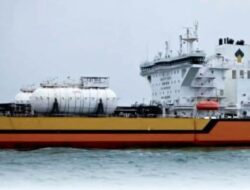 HERAN SINGAPURA BERHASIL MAMPU UBAH MINYAK MENTAH DI EKSPOR KE DUNIA