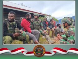 SATGAS YONIF 408/SBH JALIN KOMSOS DENGAN TOKOH GEREJA DAN PEMUDA KUYAWAGE