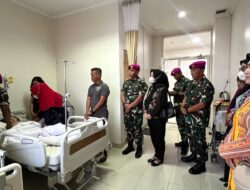 DANYONIF 8 MARINIR LAKSANAKAN KUNJUNGAN SOSIAL KEPADA KELUARGA PRAJURIT YANG SAKIT