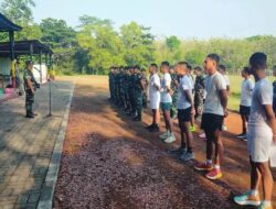 Komsos Dengan Para Pemuda, Babinsa Koramil Kota Atambua Ajak Jaga Kamtibmas