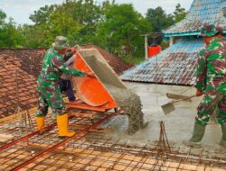 Babinsa Koramil 10/Kradenan Dan Warga Gotong Royong Pengecoran Tempat Ibadah
