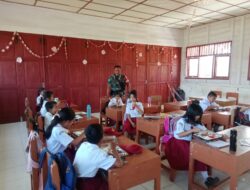 Babinsa Koramil 05/Lahewa Dampingi Pembagian Makanan Bergizi Untuk 3.871 Siswa Di Nias Utara