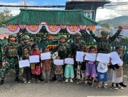 TNI Wujudkan Kepedulian Dengan Gelar Kelas Belajar Untuk Anak-Anak Papua