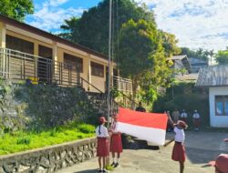 Bangkitkan Semangat Nasionalisme, Babinsa Koramil 1803-01/Fakfak Jadi Irup Di SD Inpres Jalan Kokas