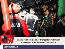 Sinergi TNI-Polri-Damkar Trenggalek Padamkan Kebakaran Ruko Sembako Di Ngantru