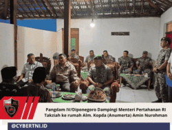 Pangdam IV/Diponegoro Dampingi Menteri Pertahanan RI Takziah ke rumah Alm. Kopda (Anumerta) Amin Nurohman