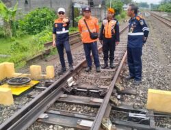 KAI DAOP 7 MADIUN LAKUKAN PEMERIKSAAN LINTAS TALUN – GARUM JALUR AMAN