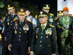 Panglima TNI Hadiri Upacara Ziarah Nasional Hari Pahlawan 2025 Di TMP Kalibata