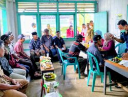 Perhutani Jombang Gandeng RSUD Gelar Cek Kesehatan Gratis Ke Tenaga Sadap Getah Pinus Di Wonosalam