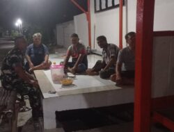 Babinsa Koramil 05/Cepu Gelar Patroli Siskamling Bersama Warga