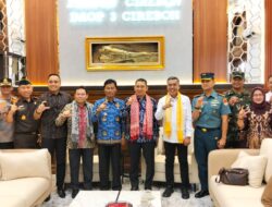 Dandim 0614/Kota Cirebon Sambut Kedatangan Menteri Kebudayaan RI Dan Kunjungan Kerja Di Kota Cirebon