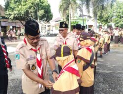Sinergi TNI-Polri di Suruh: Menguatkan Karakter Pelajar Lewat Pelantikan Pramuka Garuda