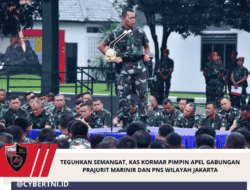 TEGUHKAN SEMANGAT, KAS KORMAR PIMPIN APEL GABUNGAN PRAJURIT MARINIR DAN PNS WILAYAH JAKARTA