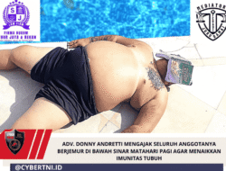 Adv. Donny Andretti Mengajak Seluruh Anggotanya Berjemur Di Bawah Sinar Matahari Pagi Agar Menaikkan Imunitas Tubuh
