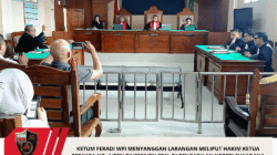 Ketum FERADI WPI Menyanggah Larangan Meliput Hakim Ketua Perkara No. 1/PEN.PK/2026/PN.SDN. Di Pengadilan Negeri Sukadana