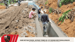Hari Ketiga Puasa, Satgas TMMD Ke-127 Kodim 0207/Simalungun Tuntaskan Drainase Di Nagori Bahapal
