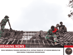 Bahu Membahu Pasang Genteng RTLH, Satgas TMMD Ke 127 Kodim 0808/Blitar Dan Warga Tunjukkan Kekompakan