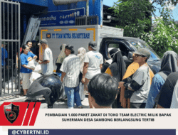 Pembagian 1.000 Paket Zakat di Toko TEAM ELECTRIC Milik Bapak Suherman Desa Sambong Berlangsung Tertib