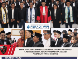 Erwin Maulana & Mikael Kaka Sumpah Advokat didampingi H. Adang Bahrowi, Ketua DPD FERADI WPI JABAR di Pengadilan Tinggi Bandung