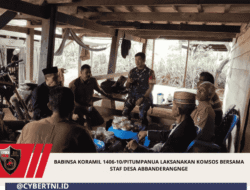 Babinsa Koramil 1406-10/Pitumpanua Laksanakan Komsos Bersama Staf Desa Abbanderangnge