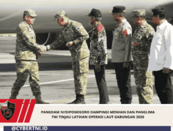 Pangdam IV/Diponegoro Dampingi Menhan dan Panglima TNI Tinjau Latihan Operasi Laut Gabungan 2026