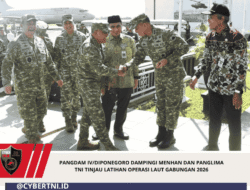 Pangdam IV/Diponegoro Dampingi Menhan dan Panglima TNI Tinjau Latihan Operasi Laut Gabungan 2026
