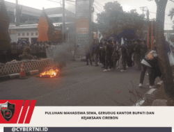 Puluhan Mahasiswa SEMA, Gerudug Kantor Bupati dan Kejaksaan Cirebon