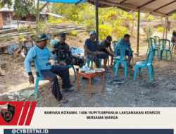 Babinsa Koramil 1406-10/Pitumpanua Laksanakan Komsos Bersama Warga