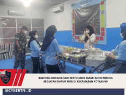 Babinsa Sindang Sari Sertu Andi Safari Monitoring Kegiatan Dapur MBG di Kecamatan Kotabumi
