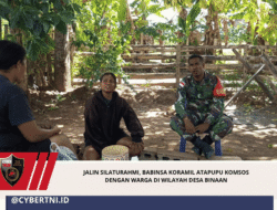 Jalin Silaturahmi, Babinsa Koramil Atapupu Komsos Dengan Warga Di Wilayah Desa Binaan