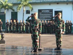 BATALYON ARHANUD 15/DBY LAKSANAKAN UPACARA BENDERA HARI SENIN