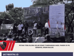 Petani Tebu Blora Gelar Demo Tumpahkan Hasil Panen di PG Gendhis, Desak Bulog