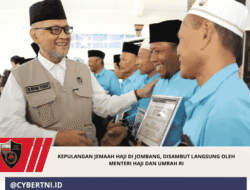 Kepulangan Jemaah Haji di Jombang, Disambut Langsung Oleh Menteri Haji dan Umrah RI
