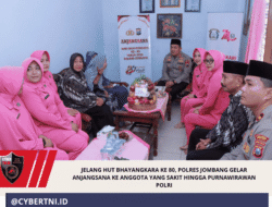 Jelang HUT Bhayangkara ke 80, Polres Jombang Gelar Anjangsana ke Anggota Yang Sakit Hingga Purnawirawan Polri