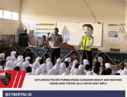 Satlantas Polres Purbalingga Gunakan Badut dan Wayang Sosialisasi Tertib Lalu Lintas saat MPLS
