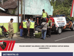 Polsek Mrebet Salurkan 2.000 Liter Air Bersih untuk Warga Sangkanayu