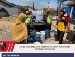 Polsek Karangreja Kirim 1.000 Liter Air Bersih untuk Warga Terdampak Kekeringan