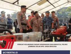 Perkuat Kolaborasi Hadapi Kekeringan dan Karhutla, Polres Jombang Gelar Apel Siaga Bencana