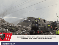 Brimob Polda Jateng Cepat Padamkan Api di Sekitar Tower Listrik TPA Putri Cempo, Situasi Kembali Aman