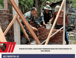 Kodim 0101/KBA Lanjutkan Pembangunan MCK Masyarakat di Seulimeum