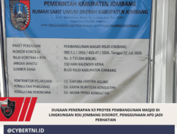 Dugaan Penerapan K3 Proyek Pembangunan Masjid di Lingkungan RSU Jombang Disorot, Penggunaan APD Jadi Perhatian
