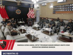 Babinsa Gowa Kawal Ketat Program Makan Bergizi Gratis Demi Kesehatan Generasi Bangsa