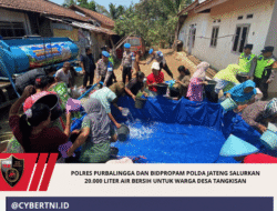 Polres Purbalingga dan Bidpropam Polda Jateng Salurkan 20.000 Liter Air Bersih untuk Warga Desa Tangkisan