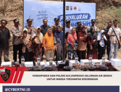 Forkopimda dan Polres Kulonprogo Salurkan Air Bersih untuk Warga Terdampak Kekeringan